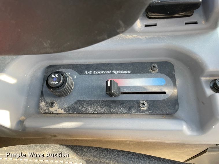 image for item DN7601 2018 Kubota SVL95-2S  tracked skid steer loader