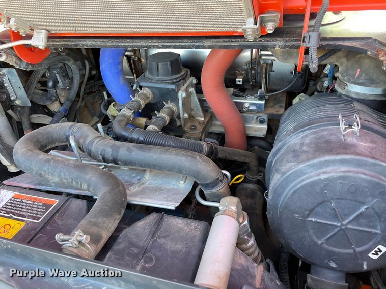 image for item DN7601 2018 Kubota SVL95-2S  tracked skid steer loader