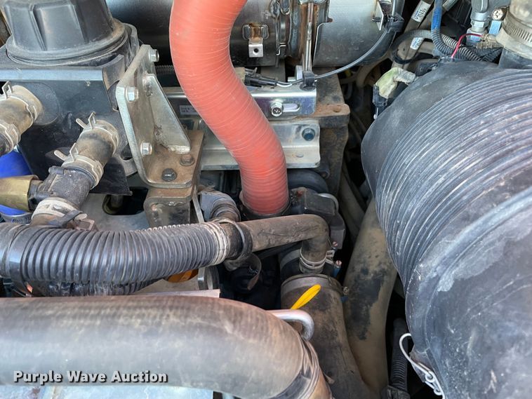 image for item DN7601 2018 Kubota SVL95-2S  tracked skid steer loader