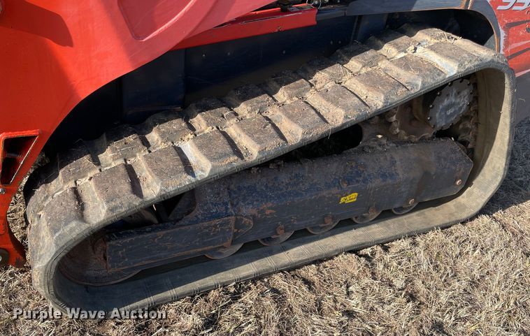 image for item DN7601 2018 Kubota SVL95-2S  tracked skid steer loader