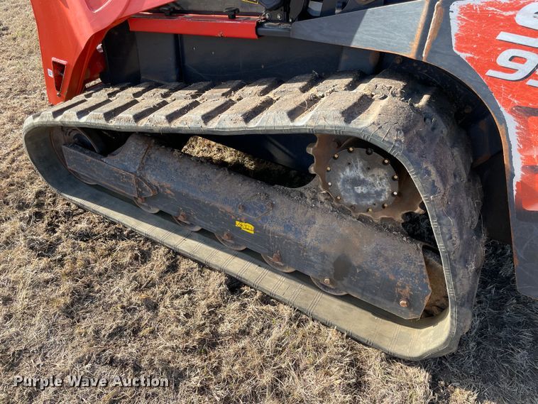 image for item DN7601 2018 Kubota SVL95-2S  tracked skid steer loader