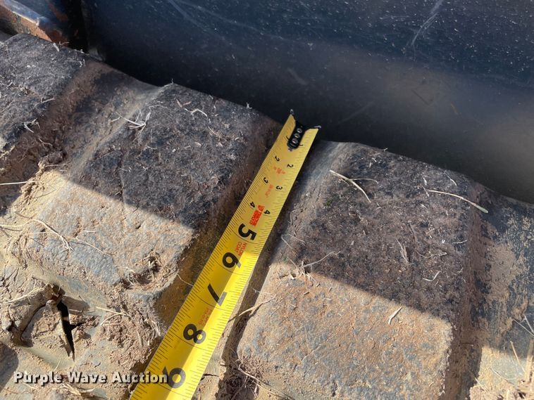 image for item DN7601 2018 Kubota SVL95-2S  tracked skid steer loader