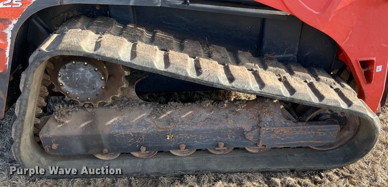 image for item DN7601 2018 Kubota SVL95-2S  tracked skid steer loader