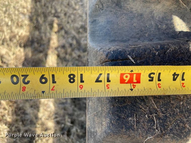 image for item DN7601 2018 Kubota SVL95-2S  tracked skid steer loader