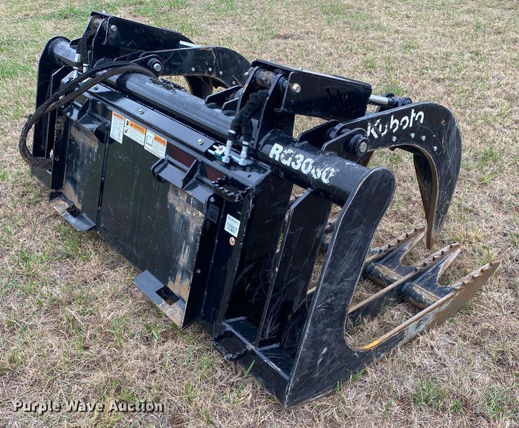 image for item DN7614 2021 Kubota  80"W skid steer rock grapple bucket