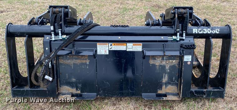 image for item DN7614 2021 Kubota  80"W skid steer rock grapple bucket