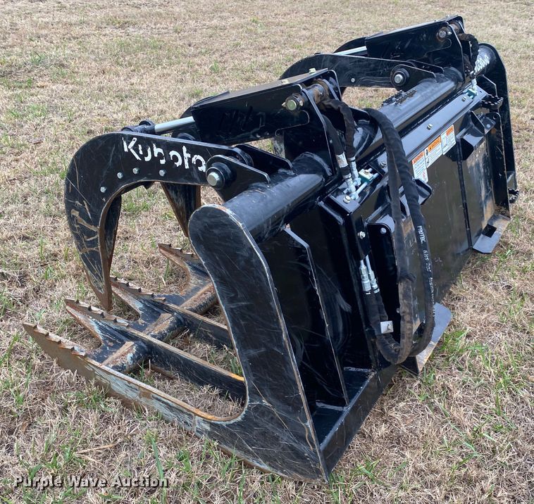 image for item DN7614 2021 Kubota  80"W skid steer rock grapple bucket
