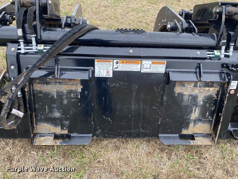 image for item DN7614 2021 Kubota  80"W skid steer rock grapple bucket