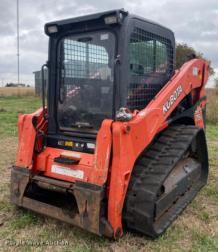 image for item DN7616 2017 Kubota SVL75-2  tracked skid steer loader