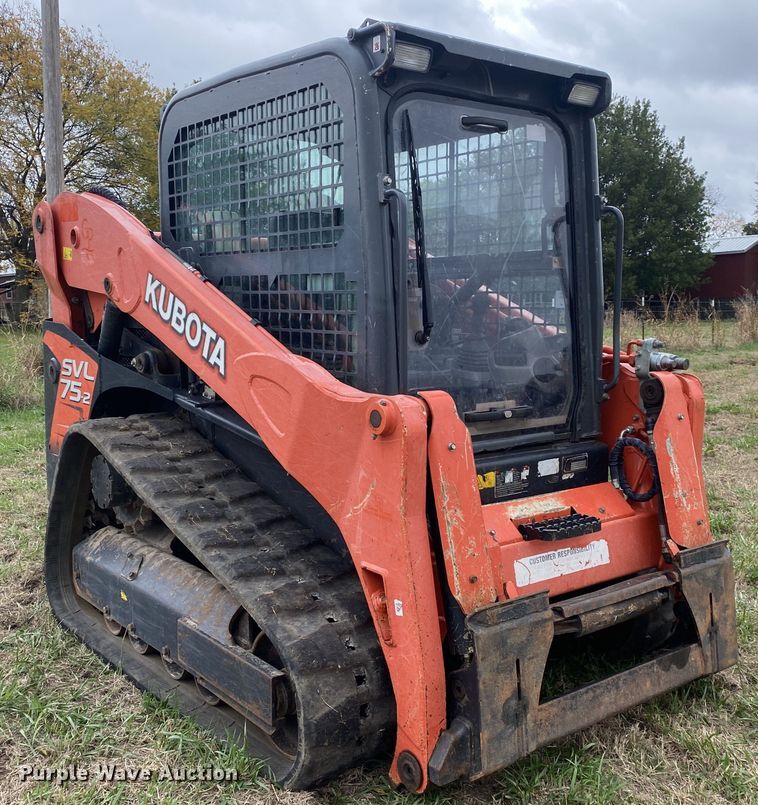 image for item DN7616 2017 Kubota SVL75-2  tracked skid steer loader