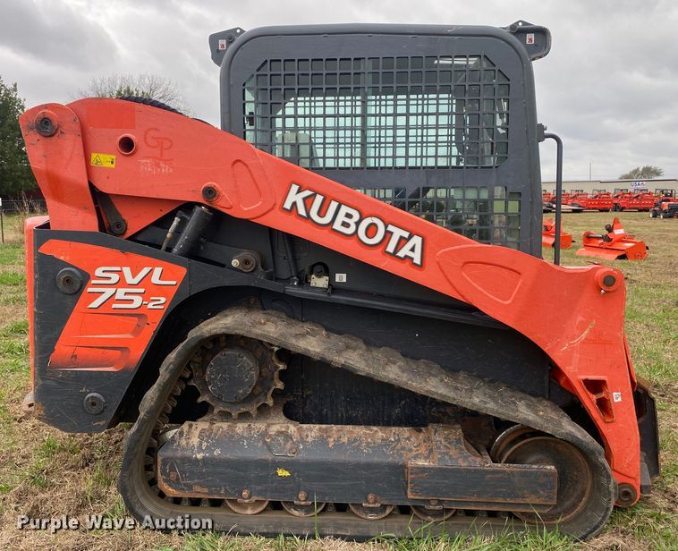 image for item DN7616 2017 Kubota SVL75-2  tracked skid steer loader