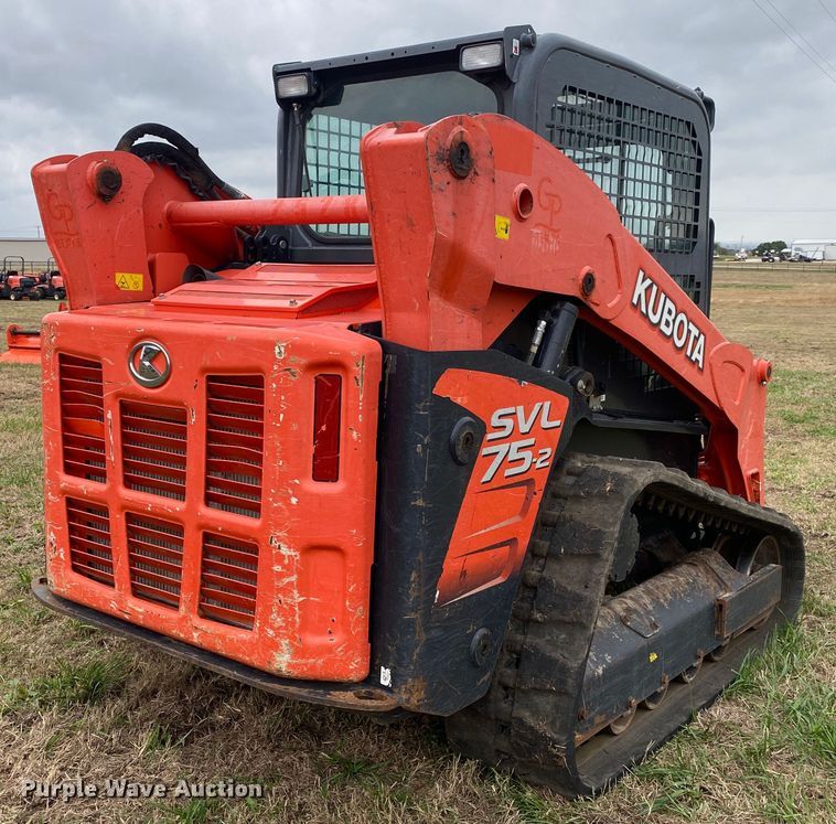 image for item DN7616 2017 Kubota SVL75-2  tracked skid steer loader