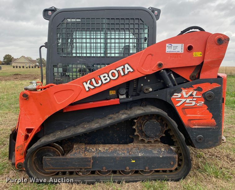 image for item DN7616 2017 Kubota SVL75-2  tracked skid steer loader