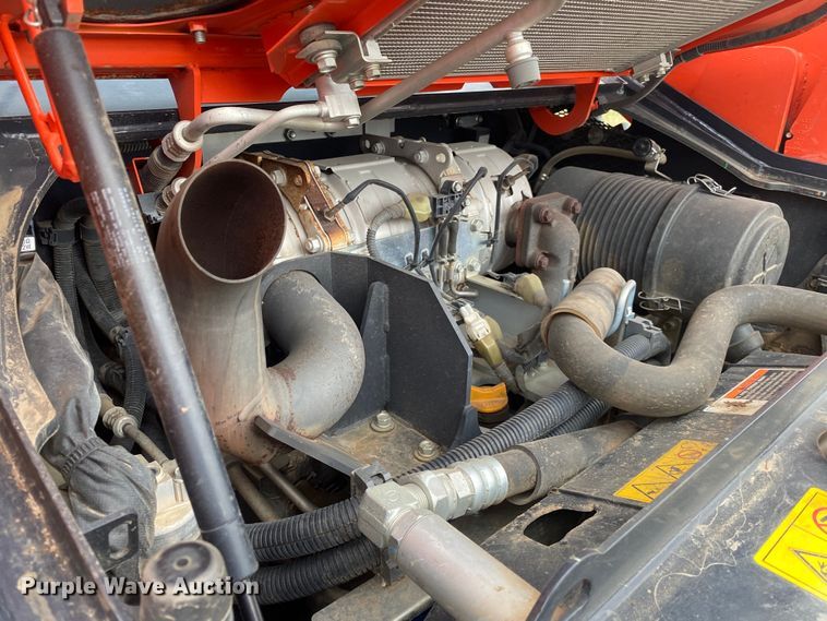 image for item DN7616 2017 Kubota SVL75-2  tracked skid steer loader