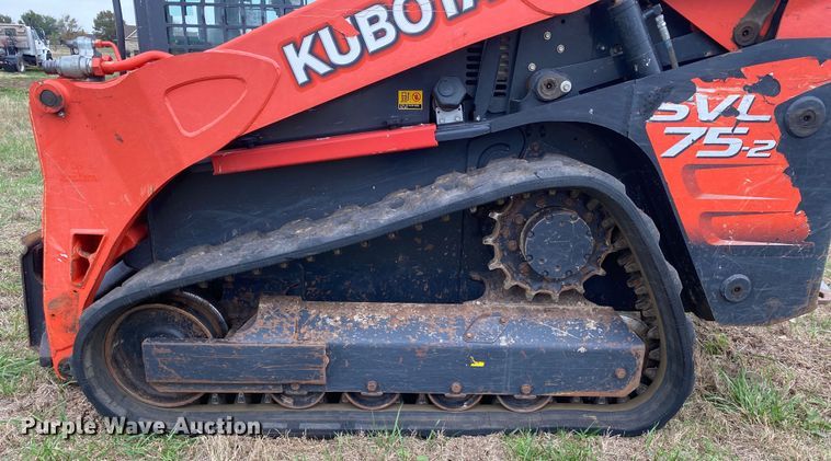 image for item DN7616 2017 Kubota SVL75-2  tracked skid steer loader