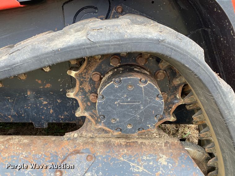 image for item DN7616 2017 Kubota SVL75-2  tracked skid steer loader