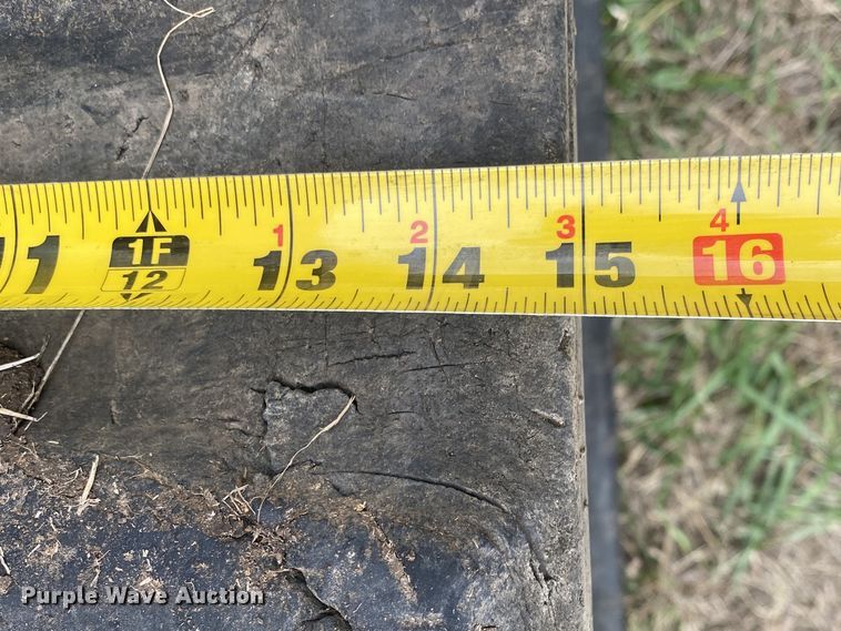 image for item DN7616 2017 Kubota SVL75-2  tracked skid steer loader