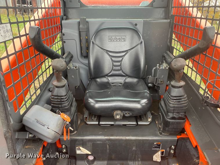 image for item DN7617 2020 Kubota SSV75P  skid steer loader