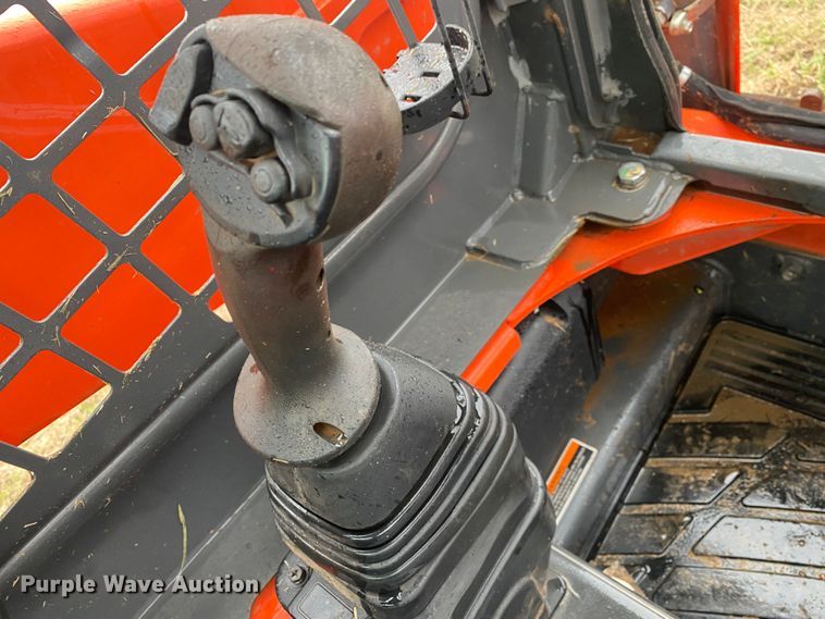 image for item DN7617 2020 Kubota SSV75P  skid steer loader