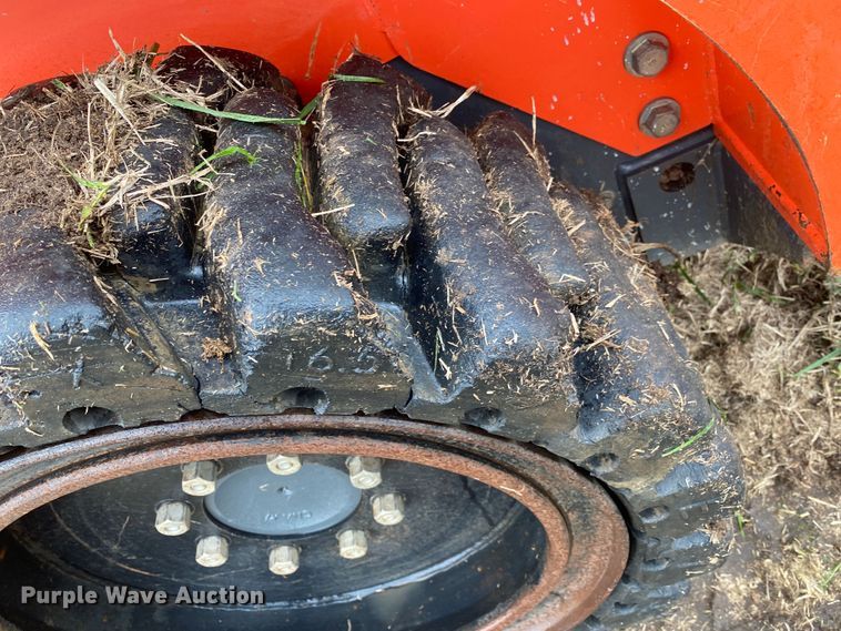 image for item DN7617 2020 Kubota SSV75P  skid steer loader