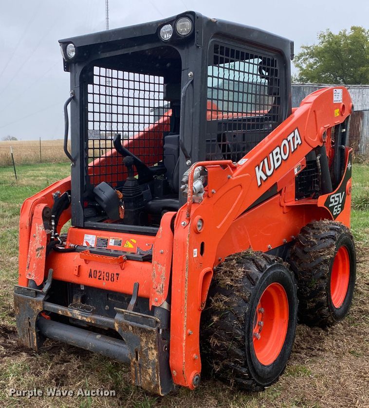 image for item DN7618 2021 Kubota SSV65P  skid steer loader
