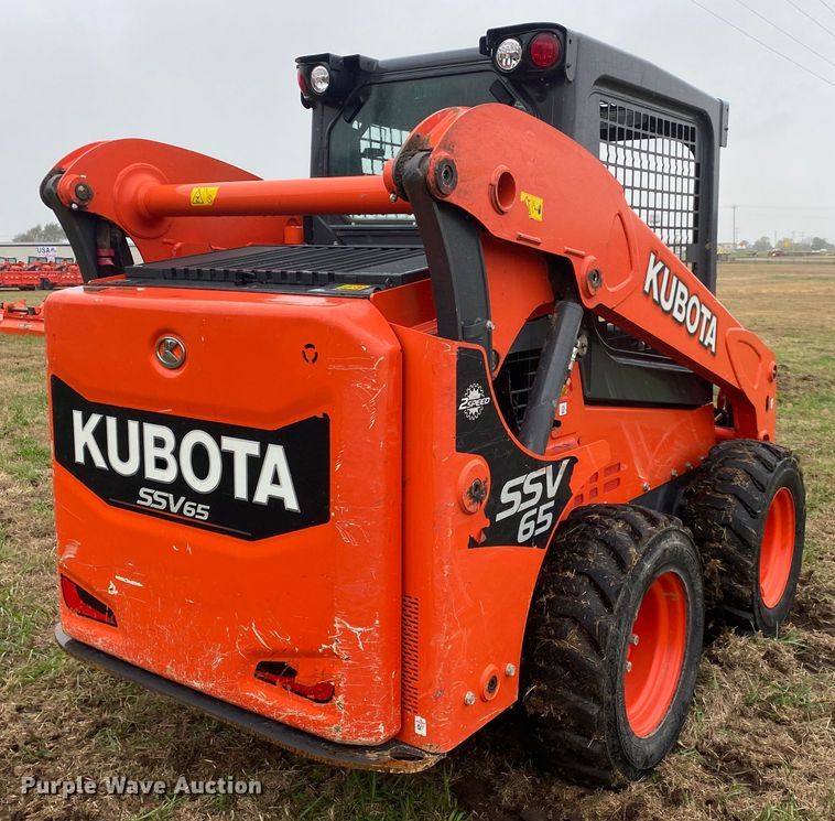 image for item DN7618 2021 Kubota SSV65P  skid steer loader