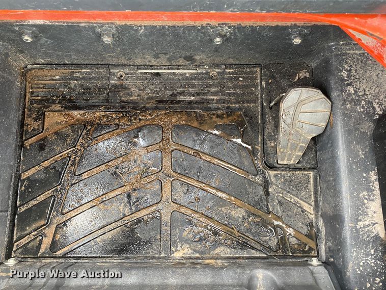 image for item DN7618 2021 Kubota SSV65P  skid steer loader