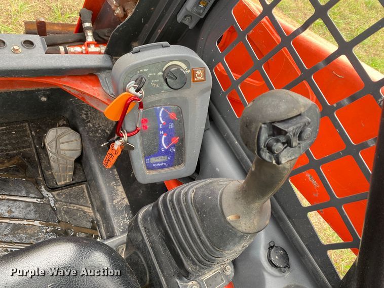 image for item DN7618 2021 Kubota SSV65P  skid steer loader
