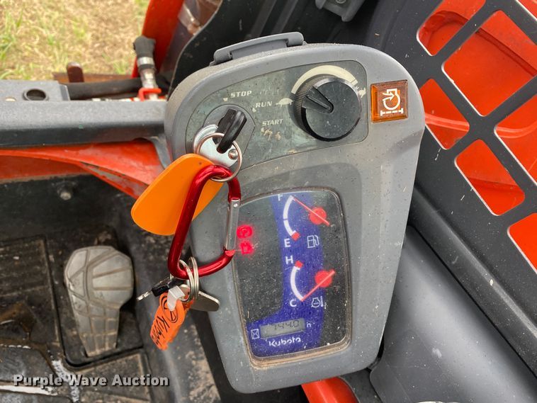 image for item DN7618 2021 Kubota SSV65P  skid steer loader