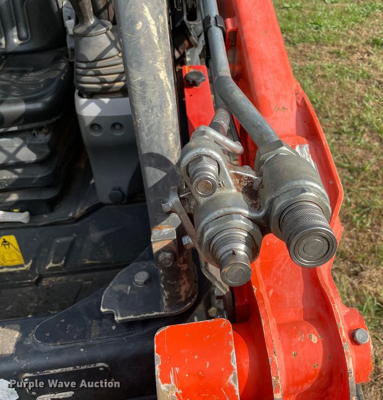 image for item DN7620 2021 Kubota SVL65-2  tracked skid steer loader