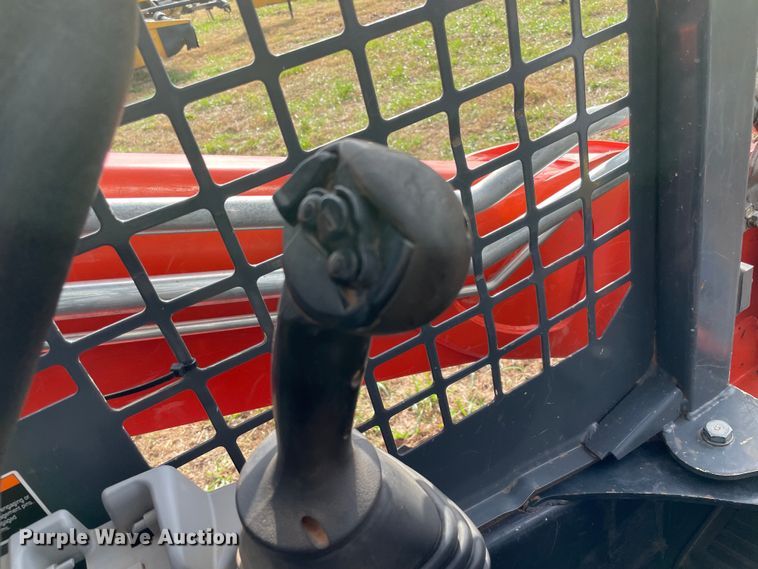 image for item DN7620 2021 Kubota SVL65-2  tracked skid steer loader