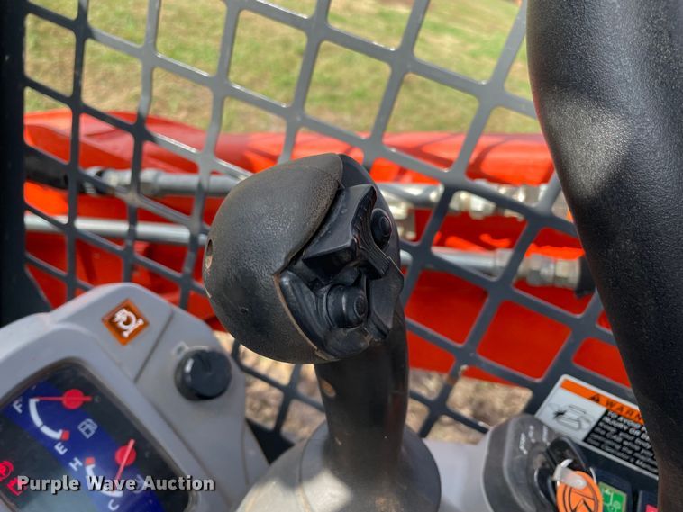 image for item DN7620 2021 Kubota SVL65-2  tracked skid steer loader