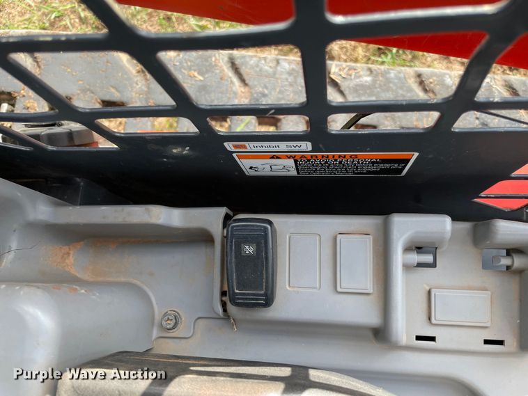 image for item DN7620 2021 Kubota SVL65-2  tracked skid steer loader