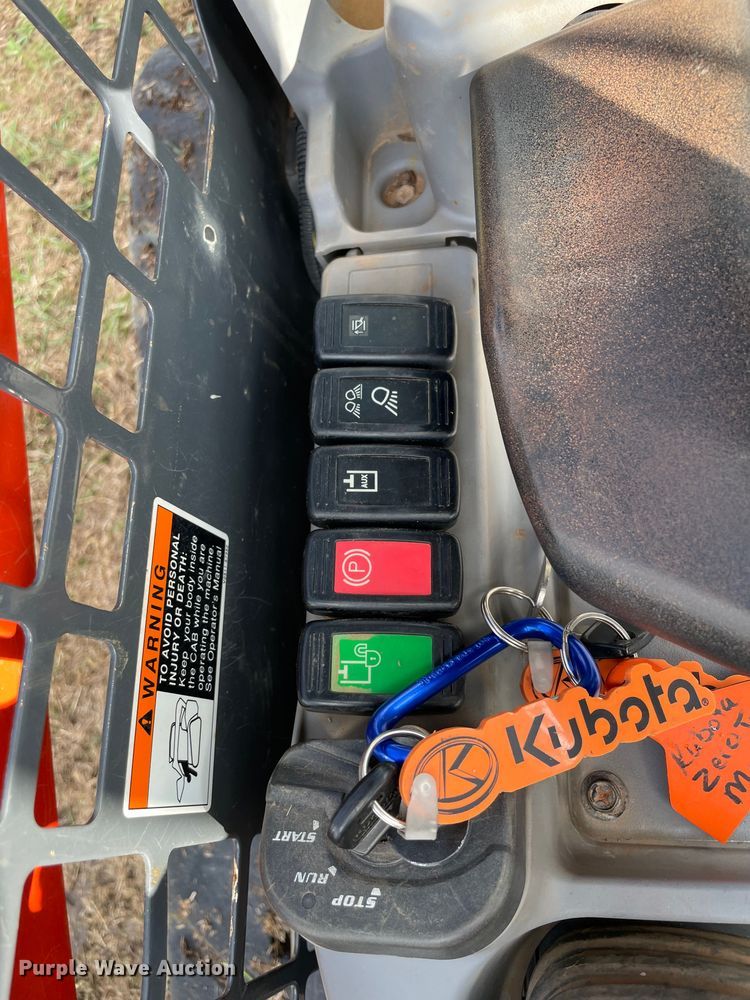 image for item DN7620 2021 Kubota SVL65-2  tracked skid steer loader