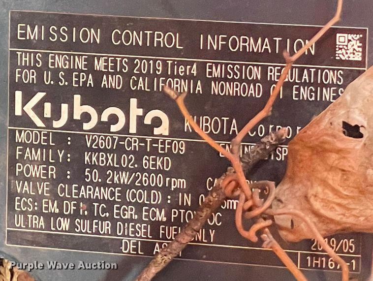 image for item DN7620 2021 Kubota SVL65-2  tracked skid steer loader