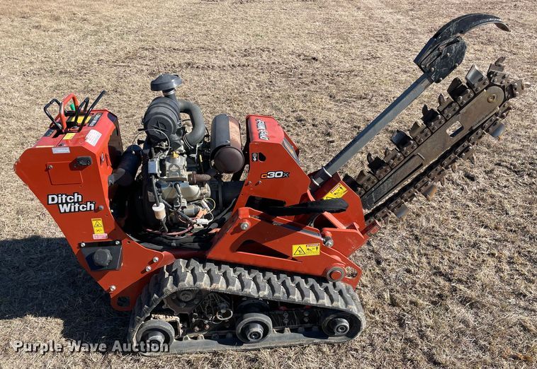 image for item DN7636 2019 Ditch Witch C30X  trencher