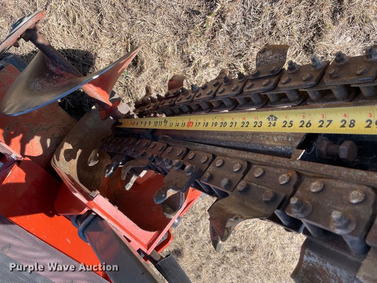 image for item DN7636 2019 Ditch Witch C30X  trencher