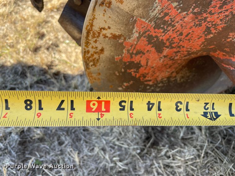 image for item DN7636 2019 Ditch Witch C30X  trencher