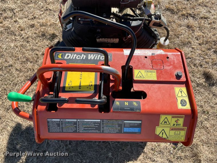 image for item DN7636 2019 Ditch Witch C30X  trencher