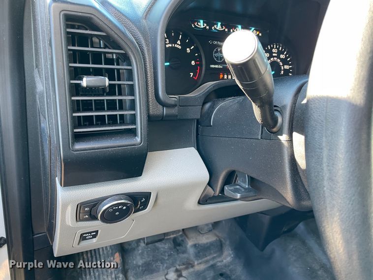 image for item MI9541 2018 Ford F150  SuperCrew pickup truck