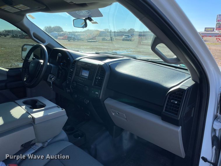 image for item MI9541 2018 Ford F150  SuperCrew pickup truck