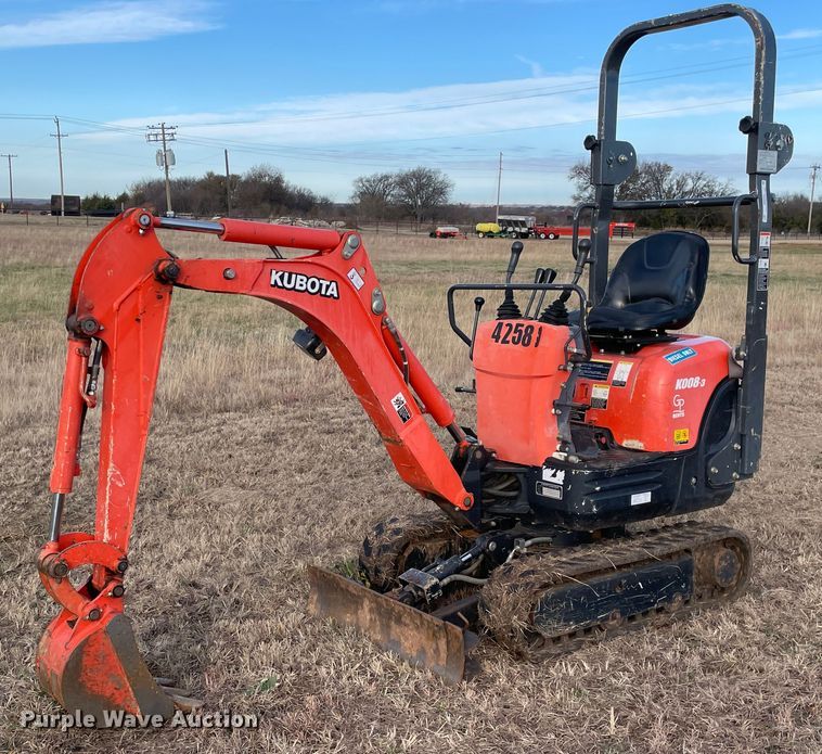 image for item MI9555 Kubota K008-3  mini excavator