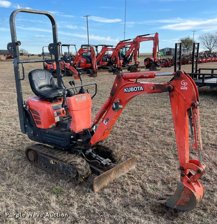 image for item MI9555 Kubota K008-3  mini excavator