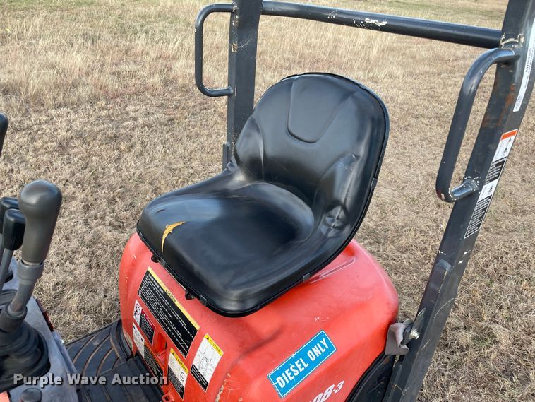 image for item MI9555 Kubota K008-3  mini excavator
