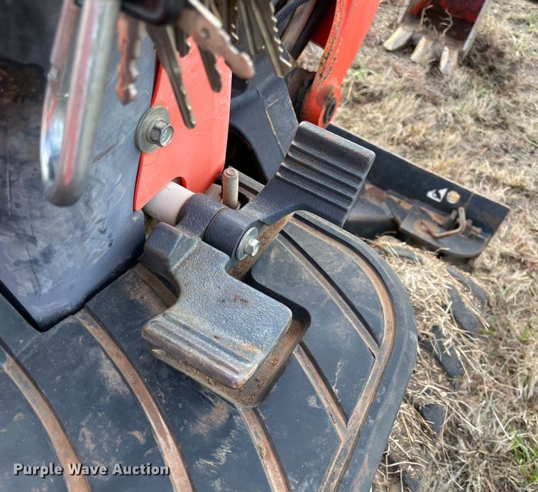 image for item MI9555 Kubota K008-3  mini excavator