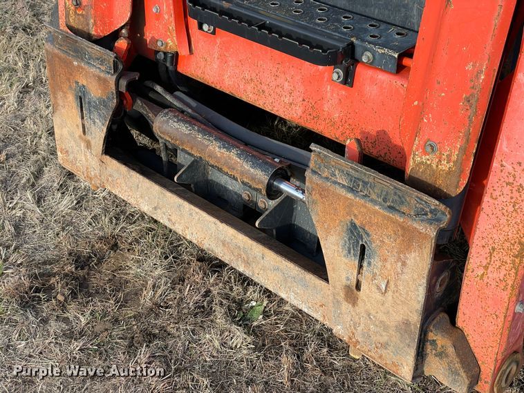 image for item MI9556 2019 Kubota SVL95-2S tracked skid steer loader