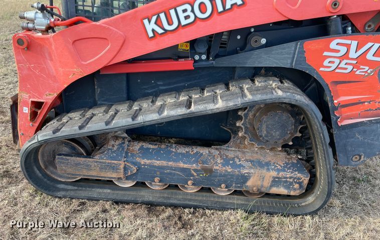 image for item MI9556 2019 Kubota SVL95-2S tracked skid steer loader
