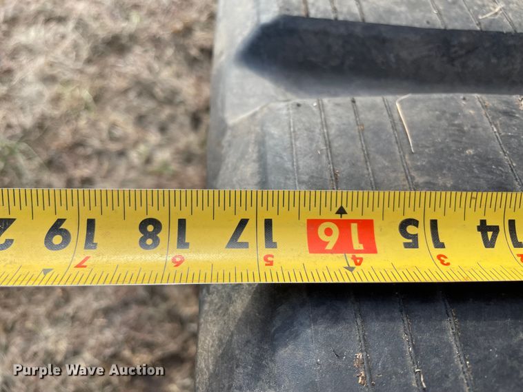 image for item MI9556 2019 Kubota SVL95-2S tracked skid steer loader