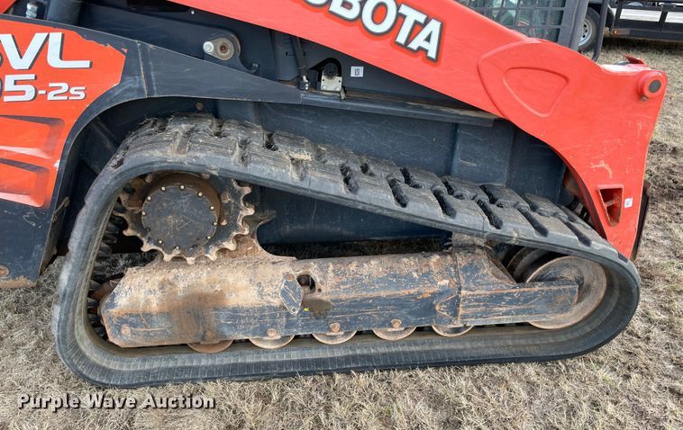 image for item MI9556 2019 Kubota SVL95-2S tracked skid steer loader