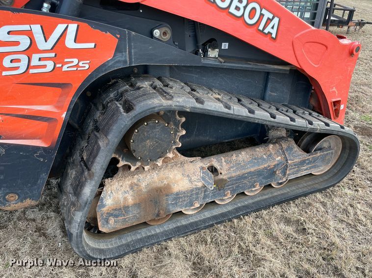 image for item MI9556 2019 Kubota SVL95-2S tracked skid steer loader